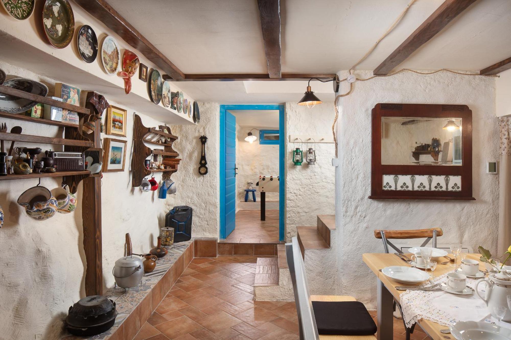 Dobrinj Mondinica Heritage House - Heated Pool מראה חיצוני תמונה